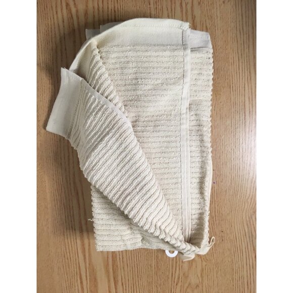 New Room Essentials 5pc Kitchen Set Basic Tan 1-Oven Mitt 2-Potholders 2-Towels - Picture 3 of 5